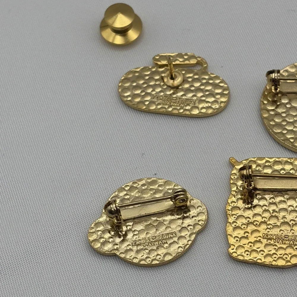 Lot Of 6 Curling Club‎ Canada Weston's Pitkerro Whitehorse Olds Lapel Hat Pins